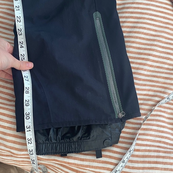 Mountain Hardwear snow pants conduit black nylon womens MEDIUM - Picture 15 of 16